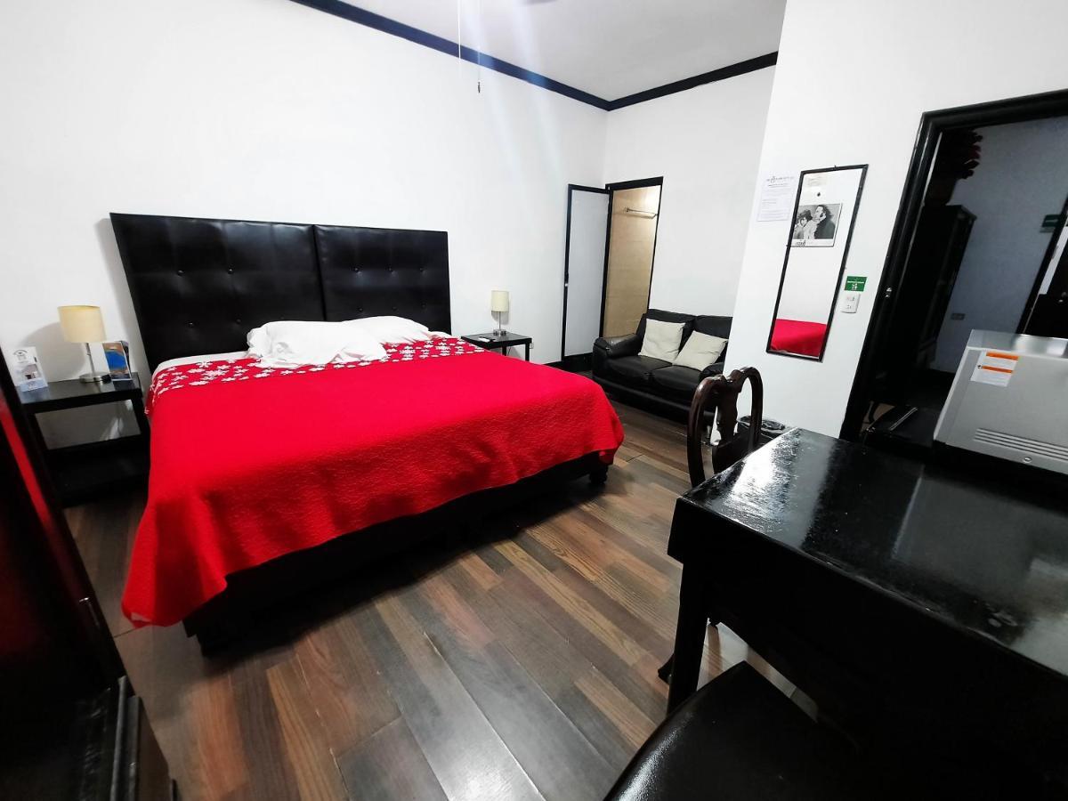 Hotel Garcias Suites, Linares Extérieur photo