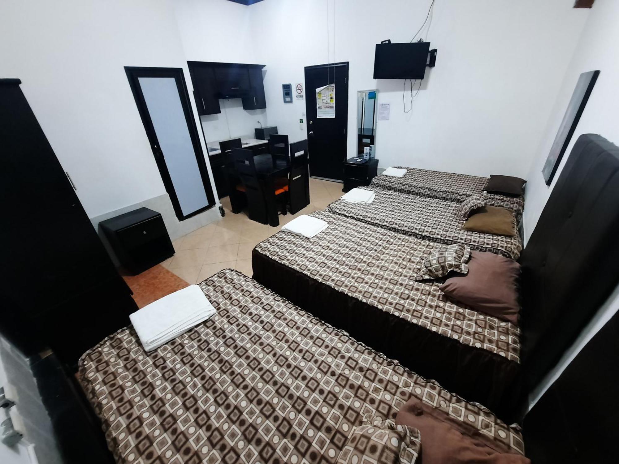 Hotel Garcias Suites, Linares Chambre photo