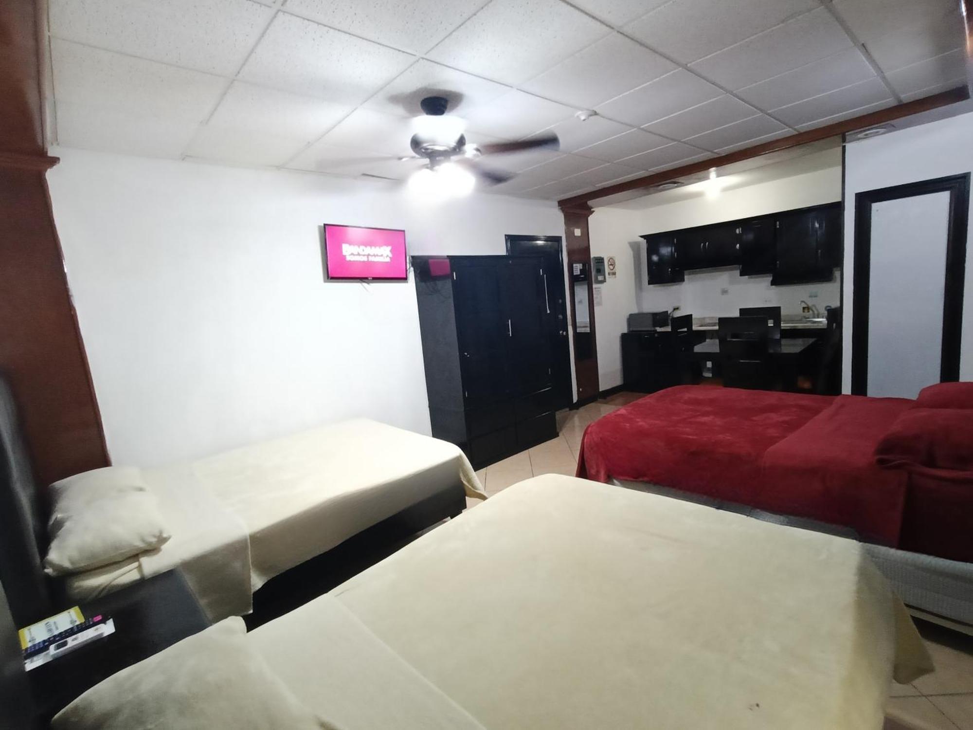Hotel Garcias Suites, Linares Extérieur photo